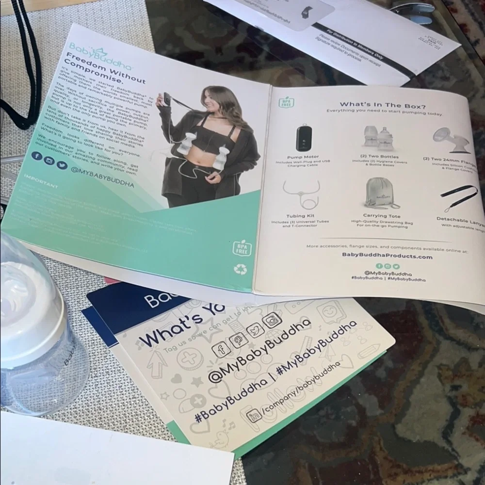 Baby Buddha Portable Breast Pump + supplies & bonus Zomee portable pump
